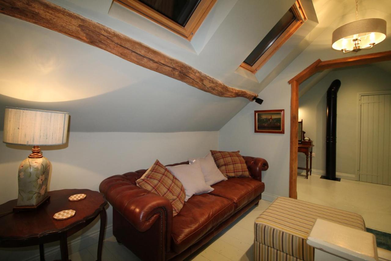 The Coach House Villa Whitby Dış mekan fotoğraf