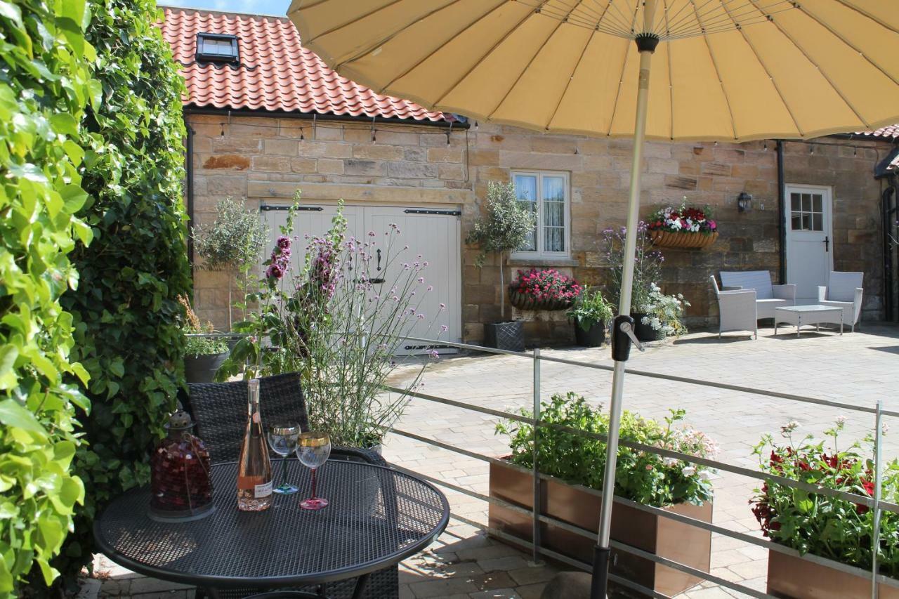 The Coach House Villa Whitby Dış mekan fotoğraf